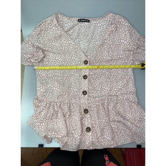 Shein Button up Blouse Size M Babydoll Pink Printed Short‎ Sleeve Top - Picture 6 of 7